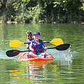Eine Kanu-Tour im Sommer © GettyImages